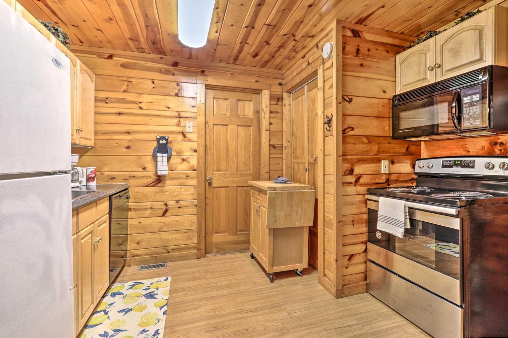 Cozy Mountain Cabin In Perfect Location Севьервилл Экстерьер фото