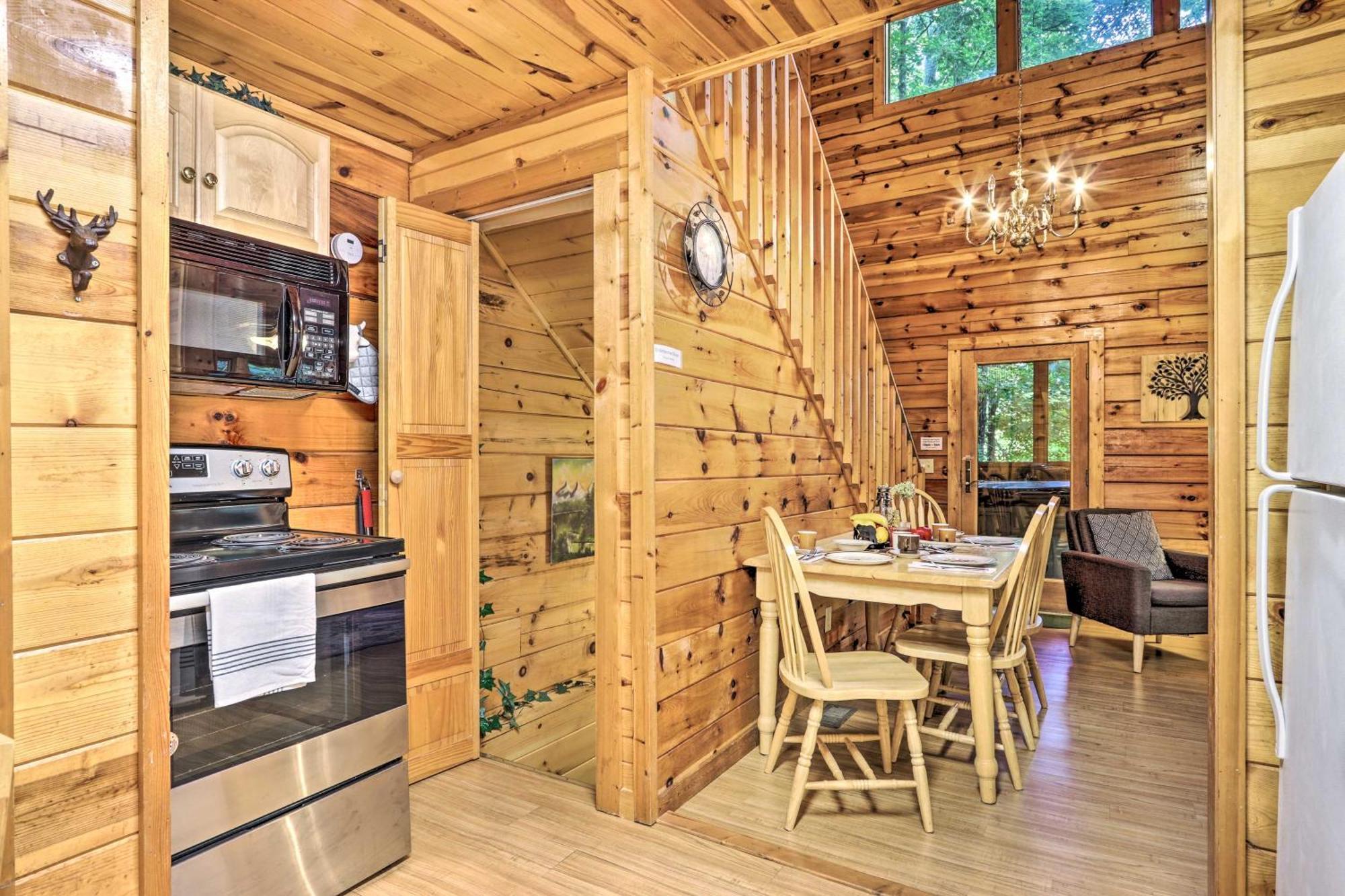 Cozy Mountain Cabin In Perfect Location Севьервилл Экстерьер фото